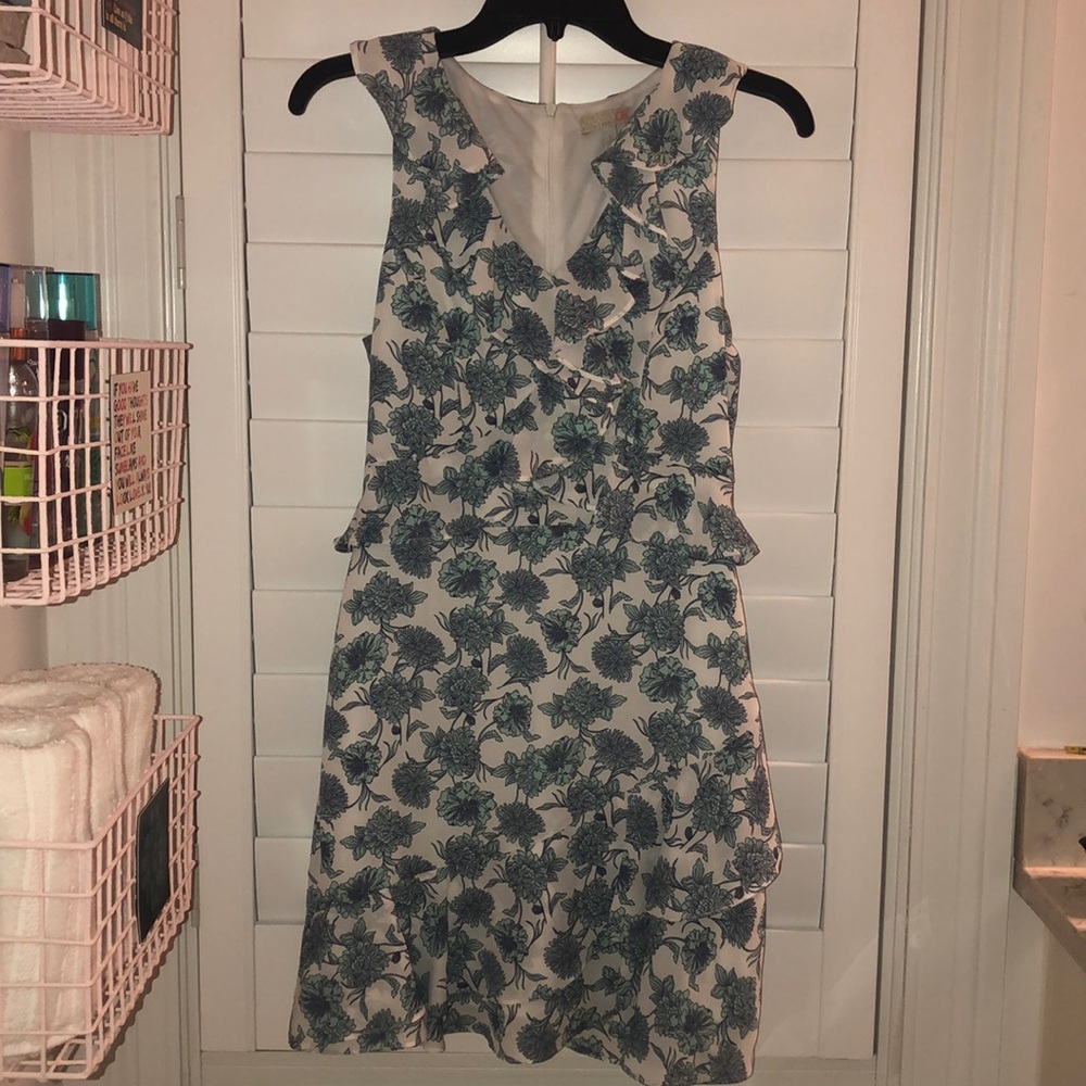 Gianni Bini ruffle dress